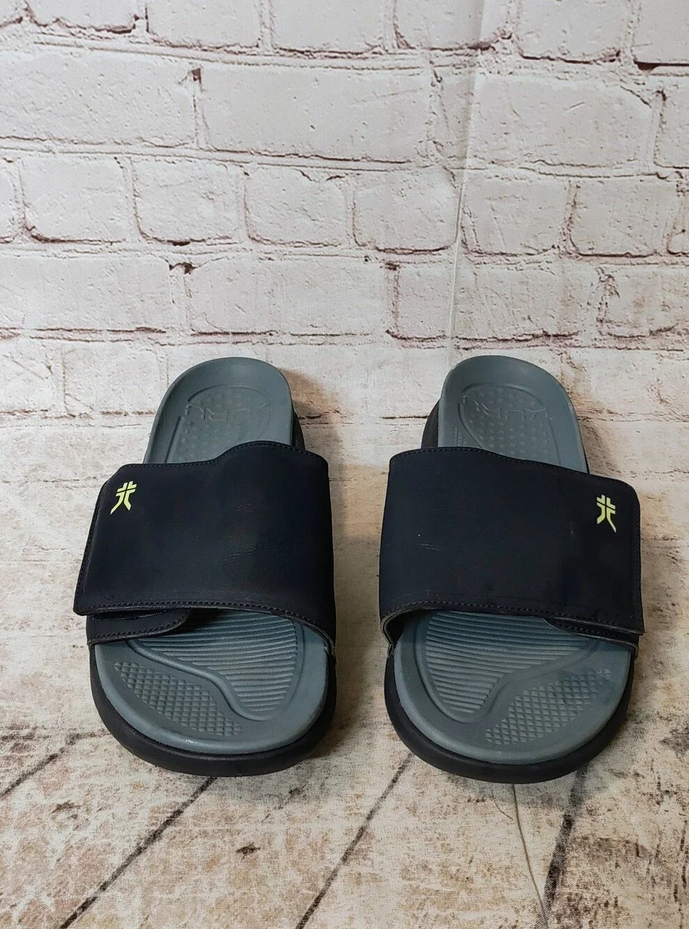 Kuru  Moment Premium Slides Mens 11 Orthopedic Slim Ons Swim Beach